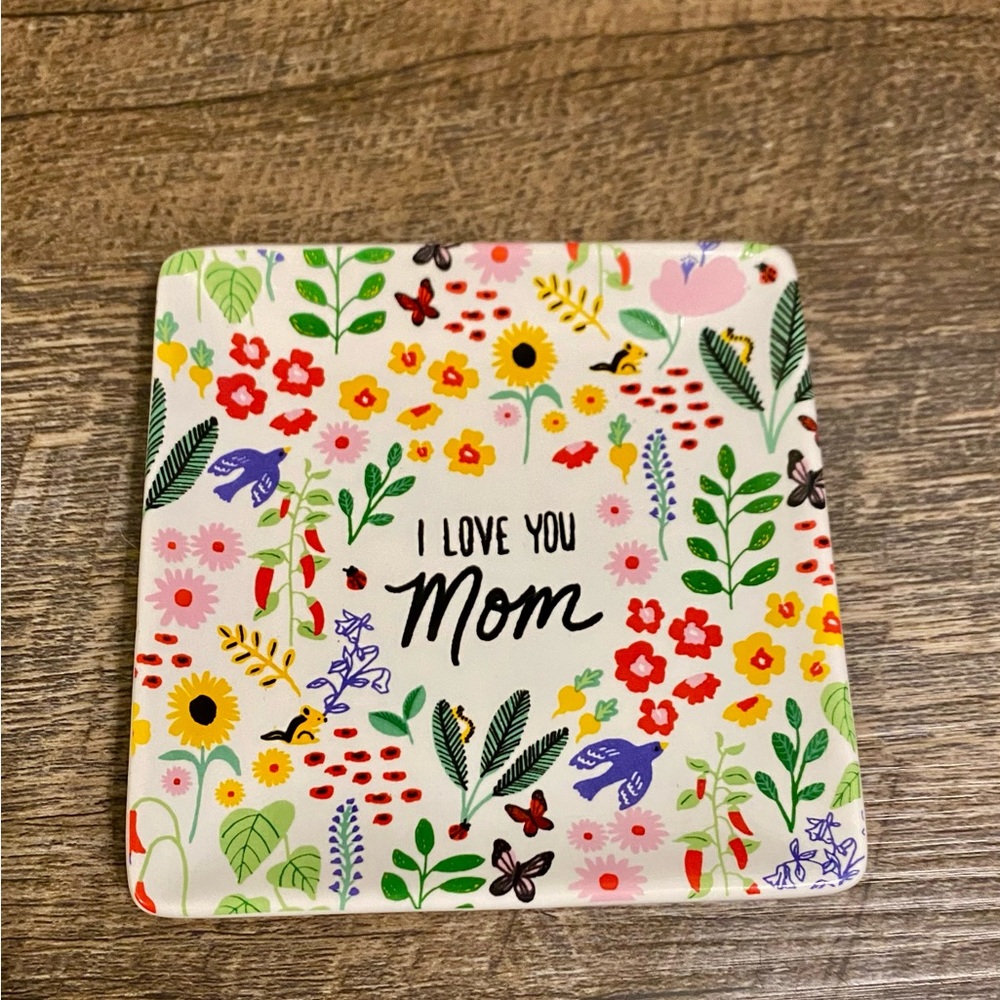 Paper Source Floral Plate “ I Love You Mom” Perfect Mothers Day Gift